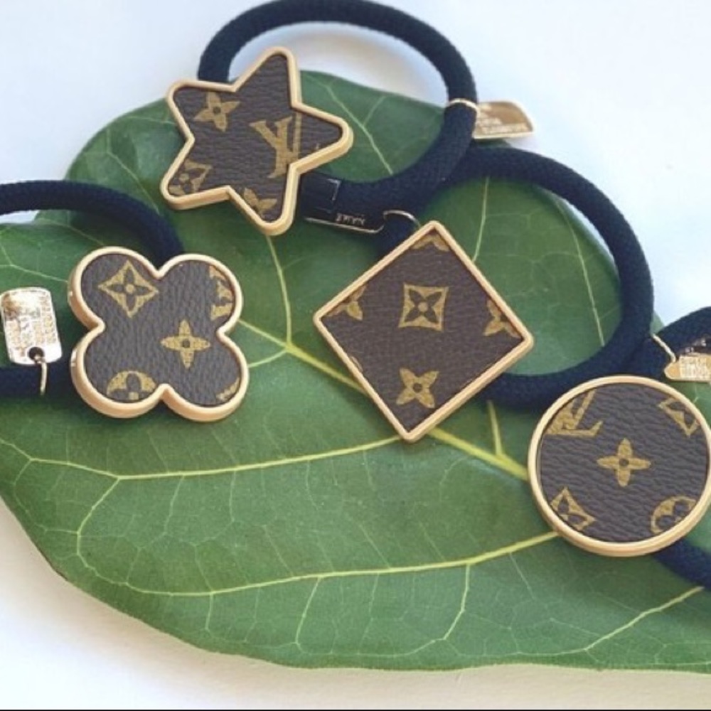 Designer inspired hair tie